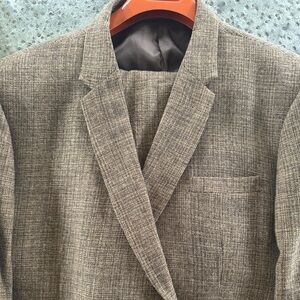 BIG & TALL Vintage Brown Tweed Suit
60R Jacket
W52 L30 Pants